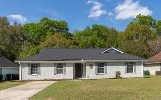 Move-In Ready Home in Downtown Leesburg, GA