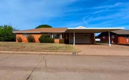 Large Three Bedroom Home For Sale!!