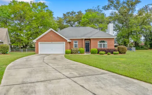 Cozy Cul-de-sac Cottage in the Heart of Leesburg, GA