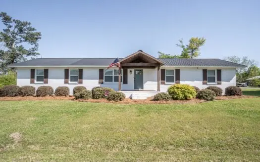 Charming 3-Bed Home for Sale in Jacksonville AL