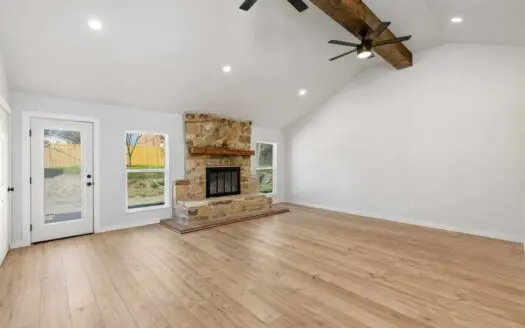 Fully remodeled 4/3 home offering 2,099 sq ft in Comanche Texas