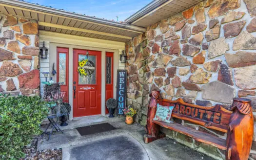 Home in ABM – Poteau, OK | 3 Bed • 2.5 Bath • Pool • Shop