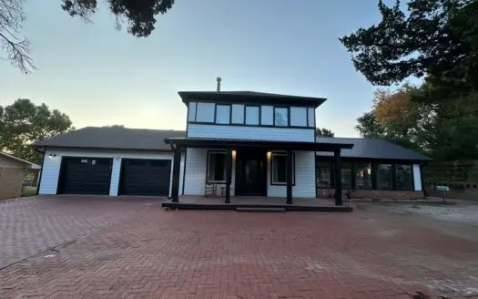 Modern Farmhouse Feel Home in Alva OK