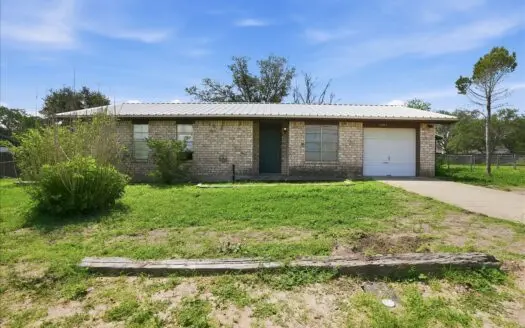 Small-Town Texas Living Starts Here | 3BR/ 1BA Brick Home