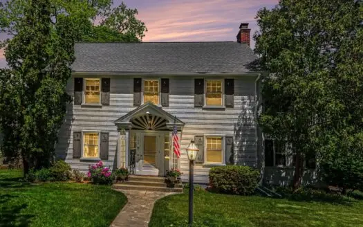 Welcome to the Westnedge Hills home at 304 Creston Avenue.