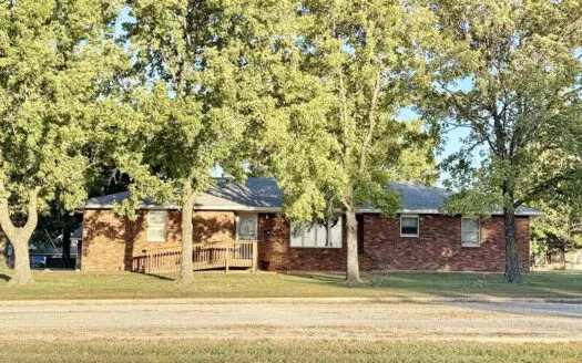 All-Brick Home in El Dorado Springs, Missouri for Sale