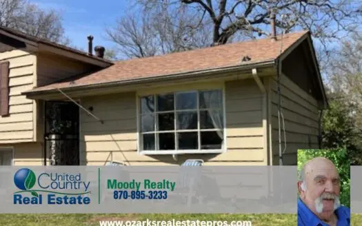 Charming Multi-Level Home in Cherokee Village Arkansas