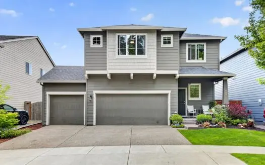Luxury Ridgefield Home with 3-Car Garage