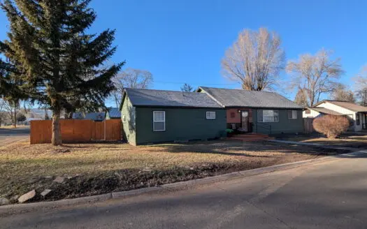 Eastern Oregon Three Bedroom Home in Burns