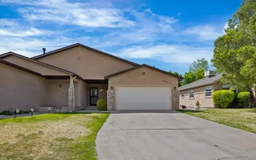 Ranch Style Townhome For Sale in North Grand Junction No Steps