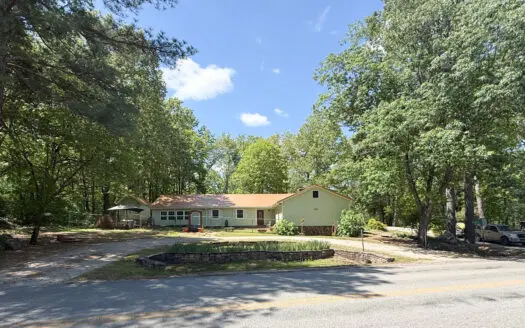 Home on 3 lots for sale Cherokee Village, AR