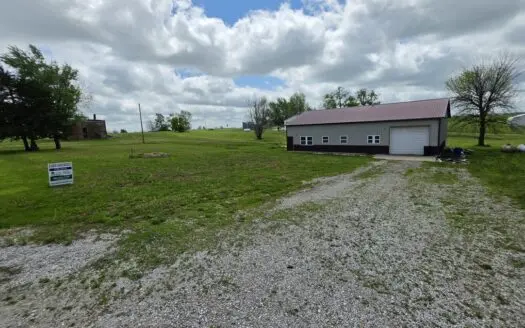 Four Bedroom Home For Sale in Coatsville, Missouri