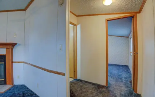 Perfect for a First-time buyer, downsizing, or income property!