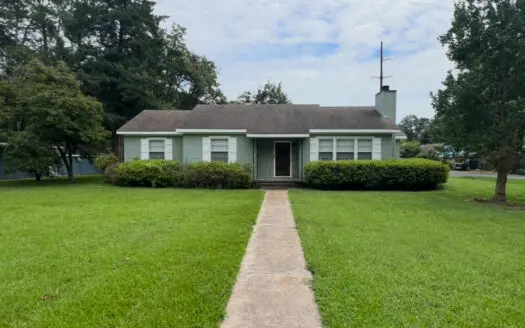 3 Bedroom Home in the Garden District, Monroe, LA