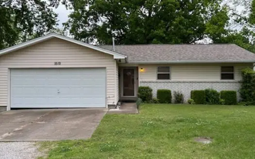Charming Home for Auction in Miami, Oklahoma