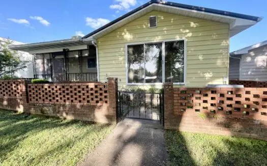 Manor Home for sale Horseshoe Bend, AR