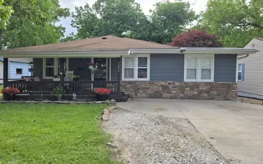 The Perfect Blend of Charm & Functionality in Chillicothe, MO!