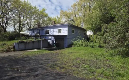 Home for Sale in Town in Moscow, Id.