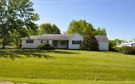 Spacious 4-Bedroom Home in King City w/ 1.15 acres & outbuildings