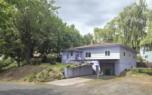 Home for Sale in Town in Moscow, Id.
