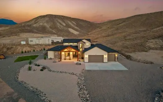 Palisade CO Luxury Home on Small Acreage