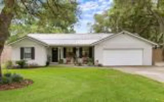 3 Bed / 2 Bath Remodeled Home In Newberry Florida For Sale