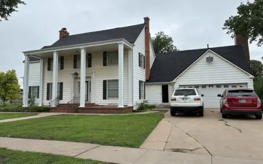 Historic Charm in Cherokee Oklahoma!
