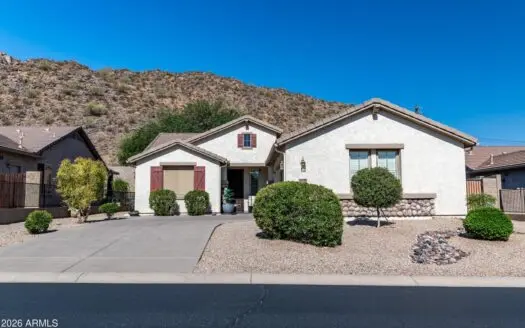 55+ Living with Stunning Mountain Views in San Tan Valley