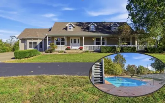 Secluded Family Home and 12 Acres in Oregon County, Thayer, MO