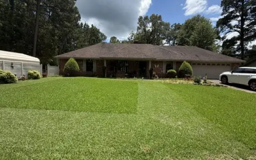 Charming 3BR/2B Home on Dead-End Street w/ Large Backyard