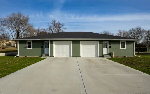 Investment Opportunity!  Cameron Duplex For Sale