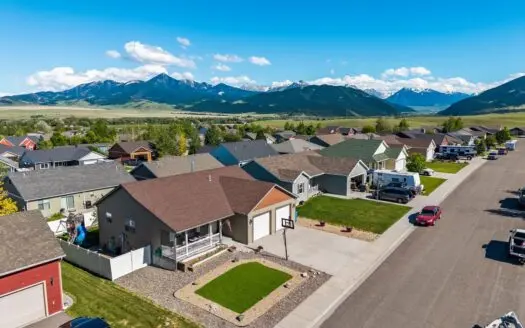 812 Pleaides, Livingston Mt 59047