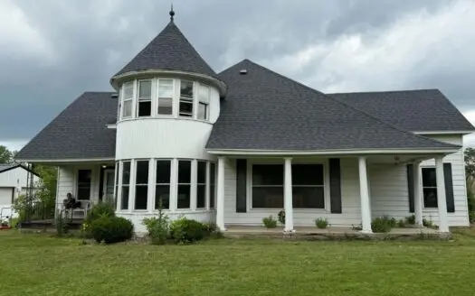 Charming Home For Sale in Cainsville, MO