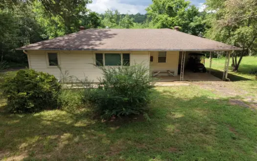Affordable Charming Home in Clinton AR For Sale