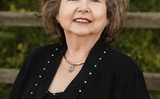 agent profile picture for Earlene Vickers on Homes For Sale website