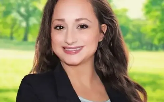 agent profile picture for Lacey Anderson on Homes For Sale website