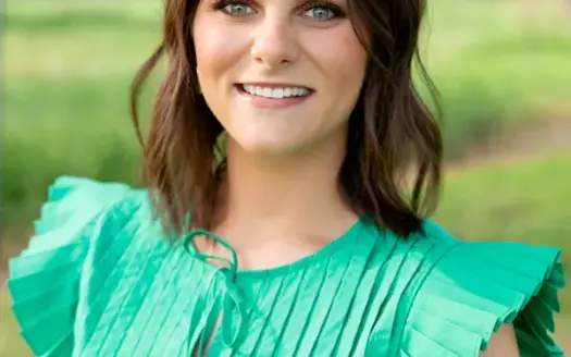 agent profile picture for Mackenzie Wright on Homes For Sale website