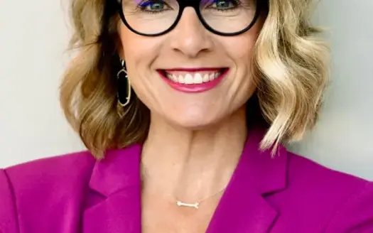 agent profile picture for Valerie Johnson on Homes For Sale website