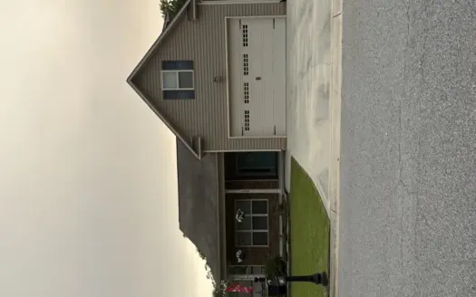 4BR Home with River Access in Cypress Corner