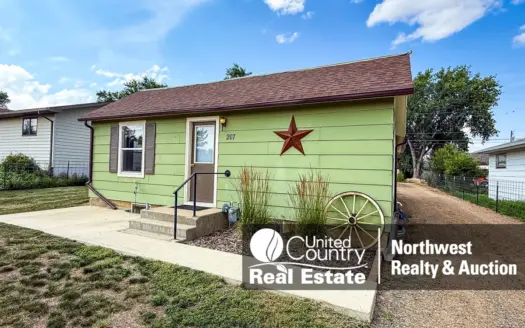 Renovated Two-Level Home in Malta, MT w/Shop: Move-in Ready!