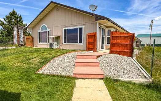 3 Bedroom 2 Bathroom Home on the Edge of Town | Lewistown, MT