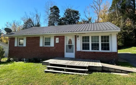 Remodeled Brick Home In Town – Liberty Kentucky
