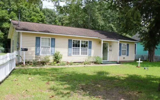 Welcome home to this charming traditional-style cottage home!