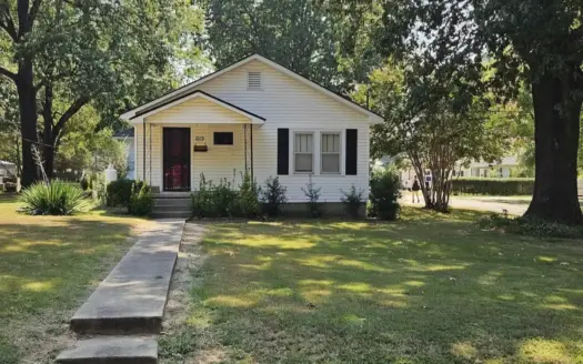 Cozy Corner – Lot Home for Sale in Rector, AR 2 bed 1 bath
