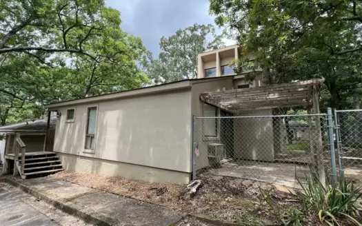 Home For Sale in Fairfield Bay, AR
