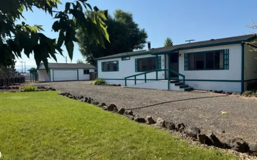 2 Bedroom 2 Bathroom Manufactured Home For Sale in Alturas, CA