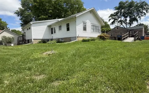 Charming 3-Bed Bungalow on Spacious Corner Lot