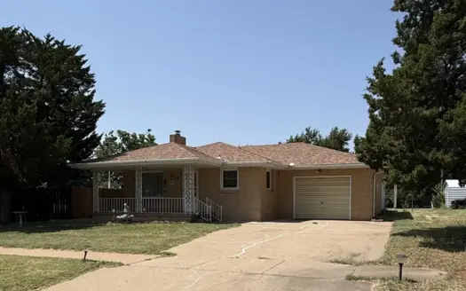 Home For Sale in Coldwater, Kansas
