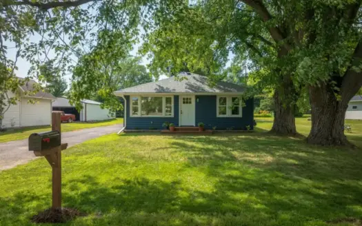 Updated 2 Bedroom Home For Sale in Hinckley, MN