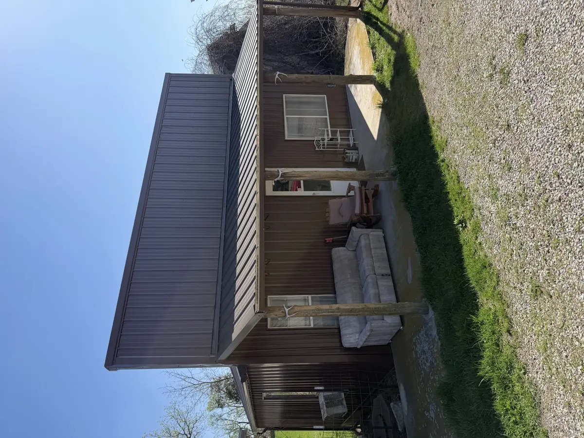 Hunting Cabin for Sale in Powersville, MO